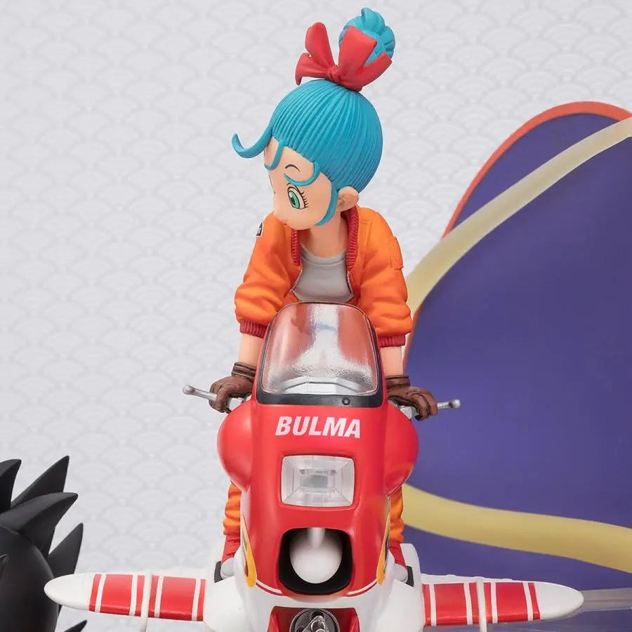 Détail figurine Son Goku enfant avec bâton magique et Bulma - Figuarts ZERO Dragon Ball