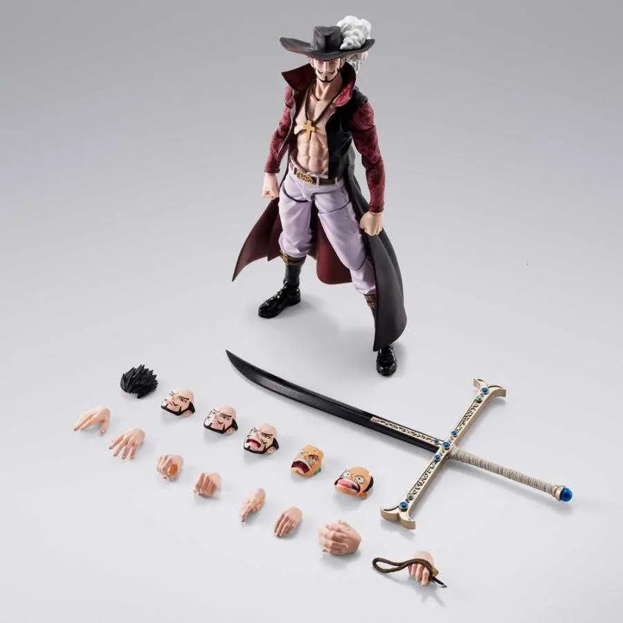 Figurine Mihawk One Piece SH Figuarts accessoires mains interchangeables Bandai