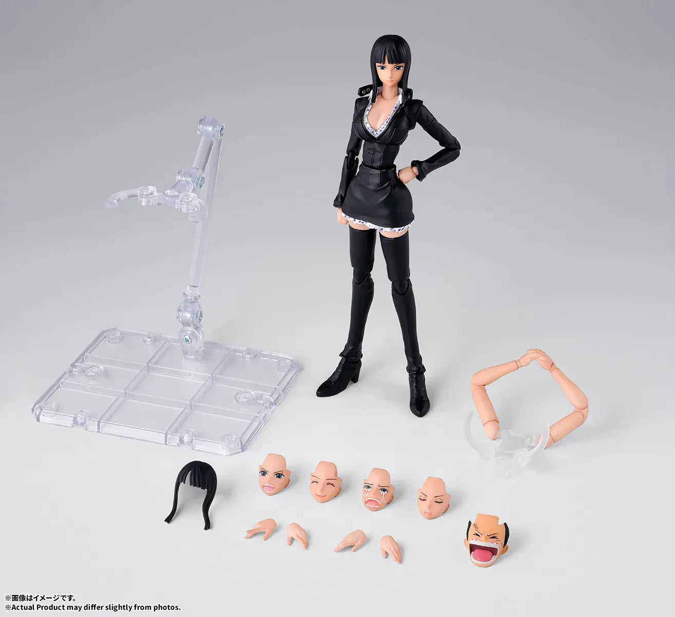 Figurine S.H.Figuarts Nico Robin Enies Lobby avec accessoires : têtes interchangeables, bras Fleur-Fleur, support - One Piece Bandai