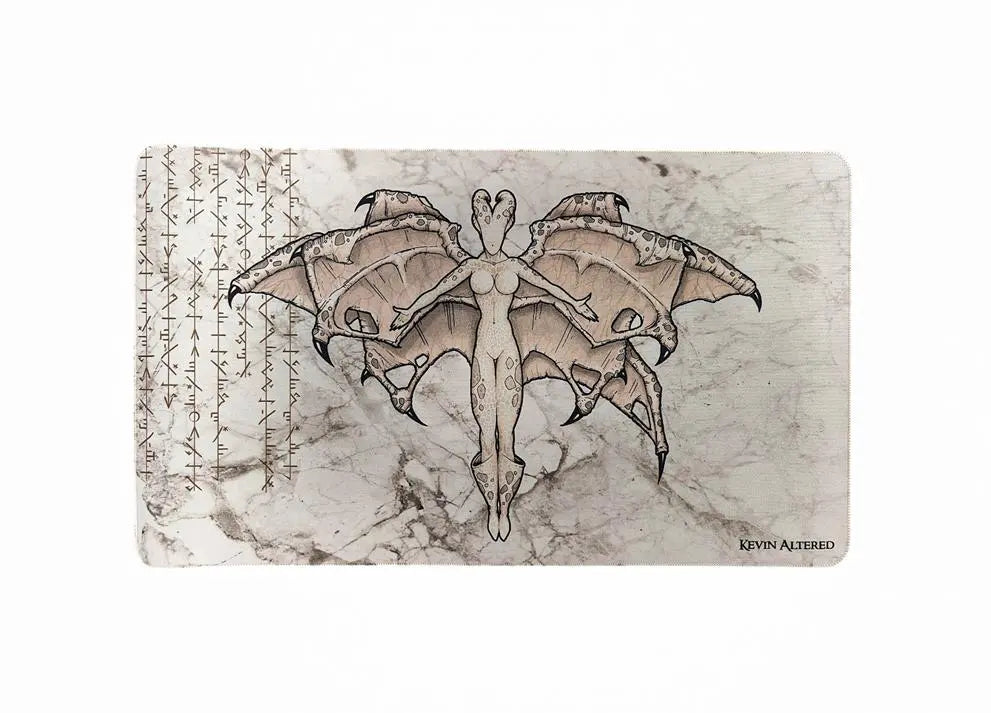 Tapis de jeu WiseMat TreasureWise – artwork Faceless Daemon by Kevin Altered – néoprène 3 mm, édition limitée 500 ex.