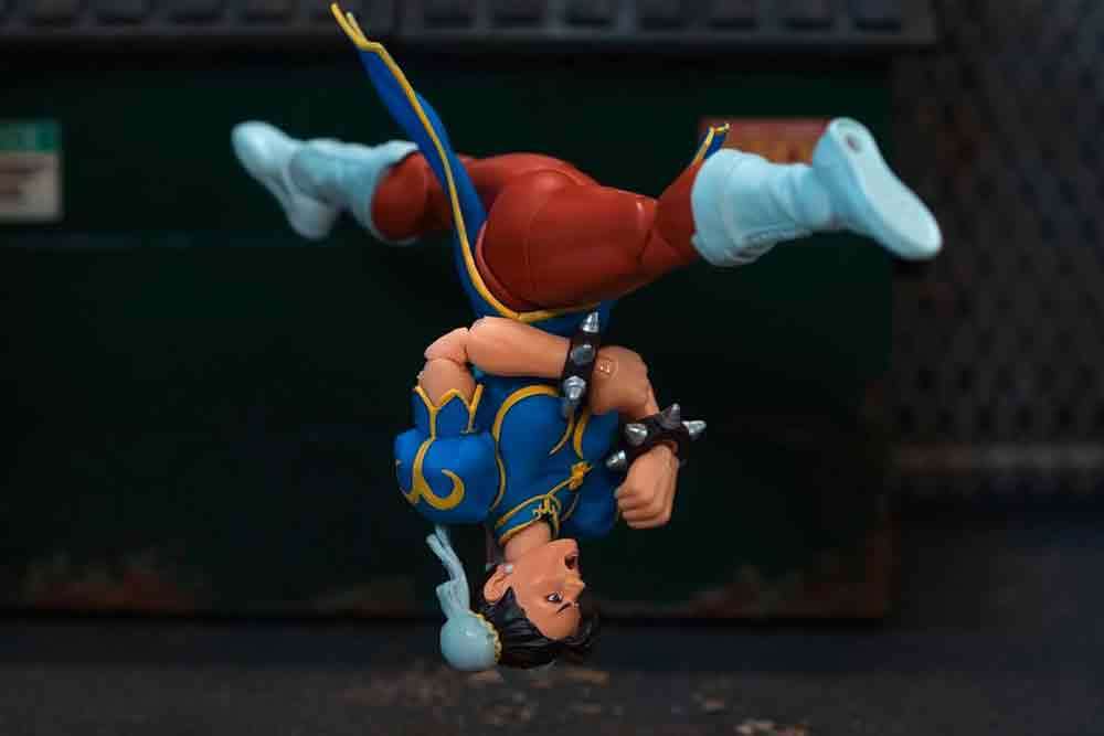 Figurine Street Fighter 2 Chun-li blue dress - de luxe action figure  scale 1:12 - Jada Toys
