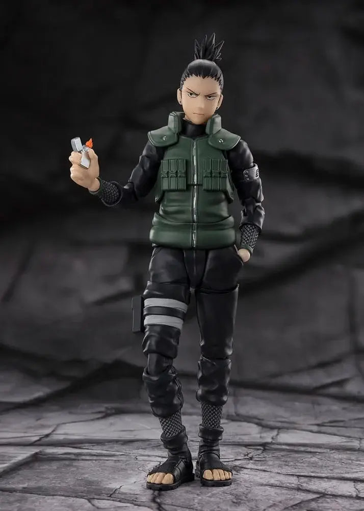 Figurine Shikamaru Nara Brilliant Strategist S.H.Figuarts Bandai - vue de face briquet Naruto Shippuden