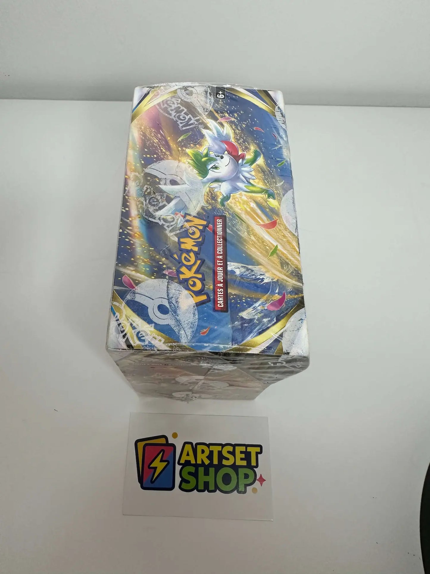 Boîte display Pokémon EB9 Stars Étincelantes - état neuf scellé français