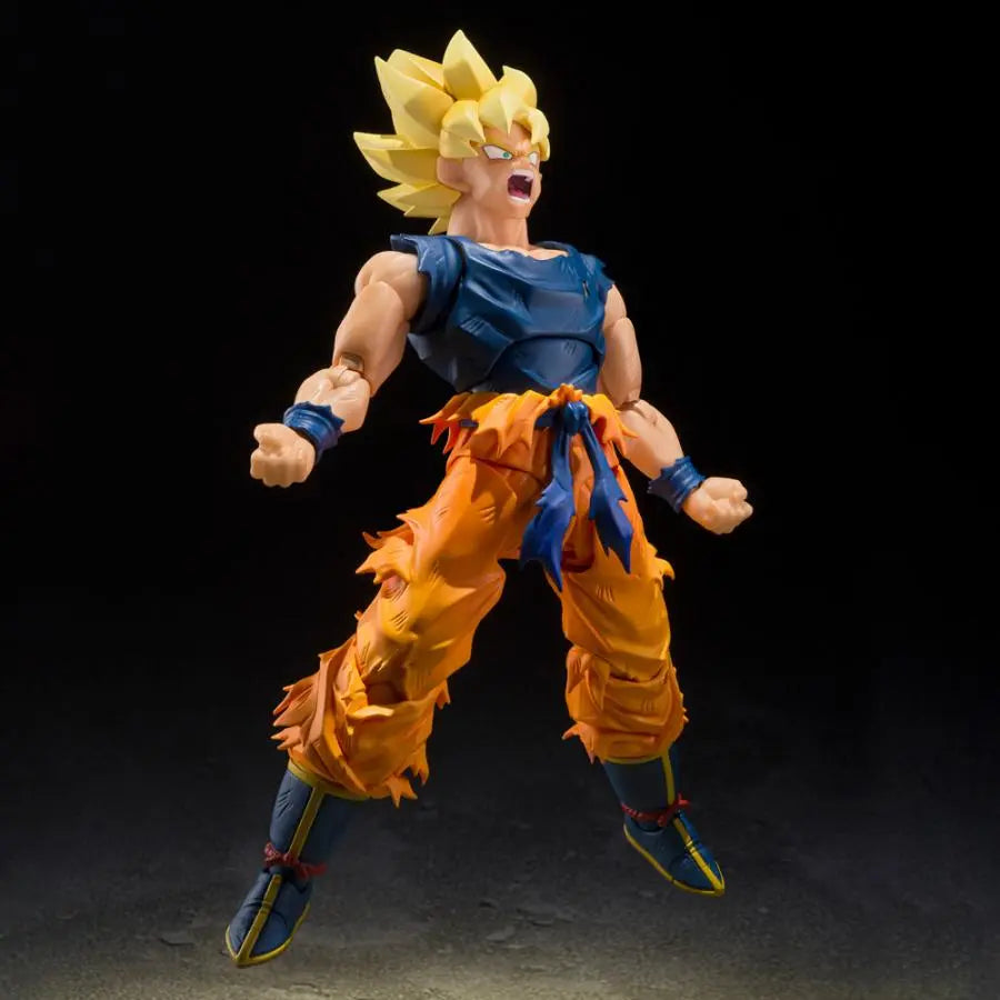 Figurine Super Saiyan Son Goku Fighter rage S.H.Figuarts - vue trois-quarts corps complet articulations posables